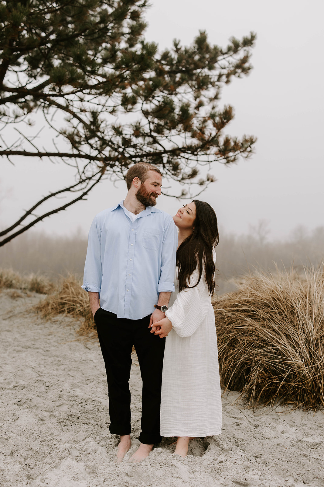 Wingaersheek Beach Pictures — Autumn & Sean’s Gloucester Engagement