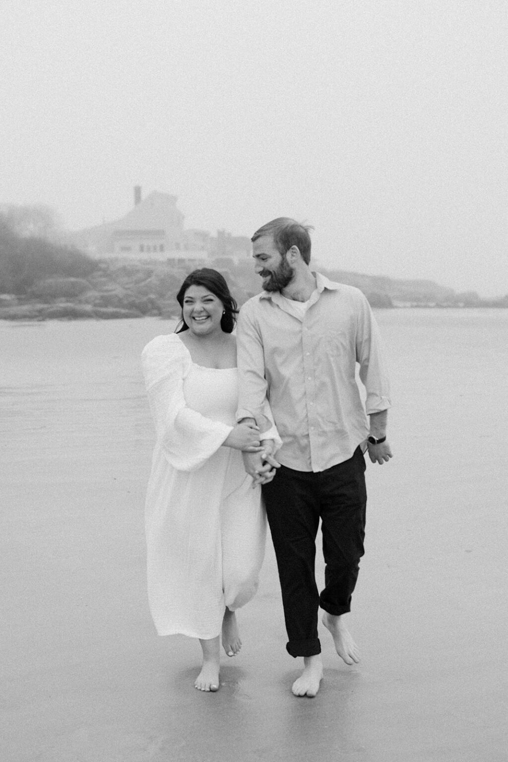 Wingaersheek Beach Pictures — Autumn & Sean’s Gloucester Engagement