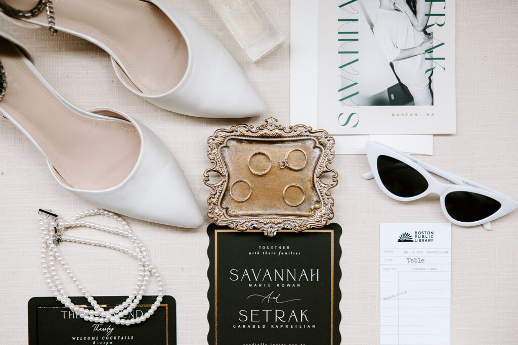flatlay details