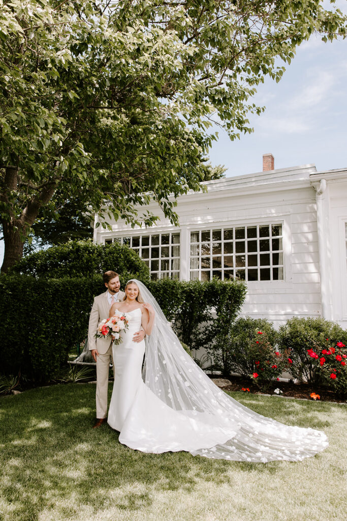 bride and groom portraits