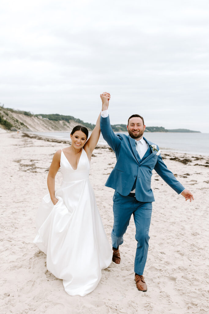 Natural light portrait of the couple during golden hour