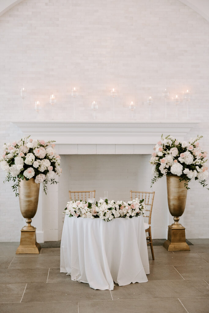 michelle jean floral lining the sweet heart table